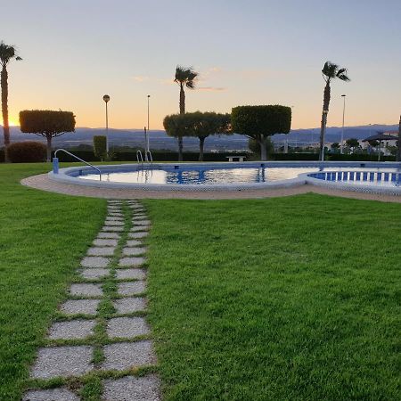 Mediterraneamente Soleado Santa Pola Exteriér fotografie